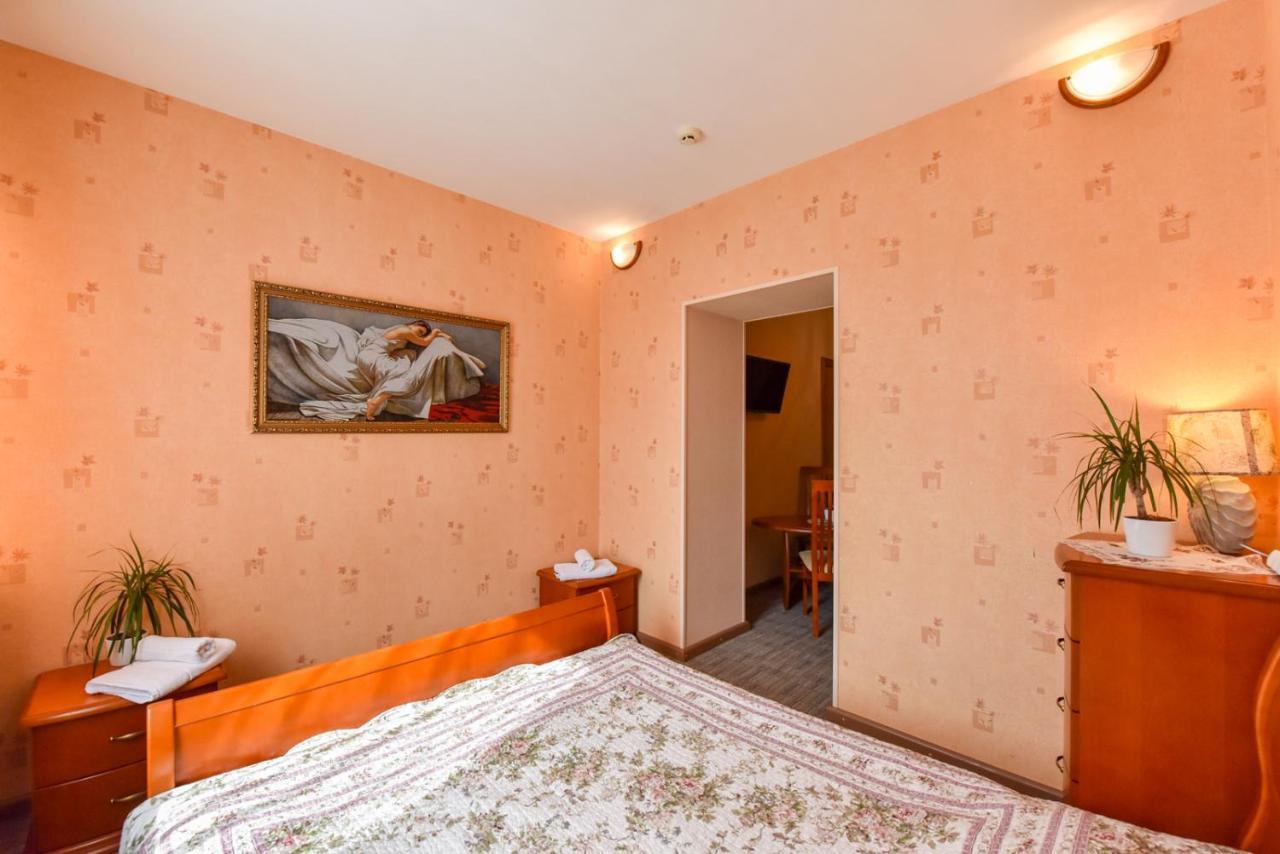 Hotel Jugend With Self Check-In リエパーヤ エクステリア 写真