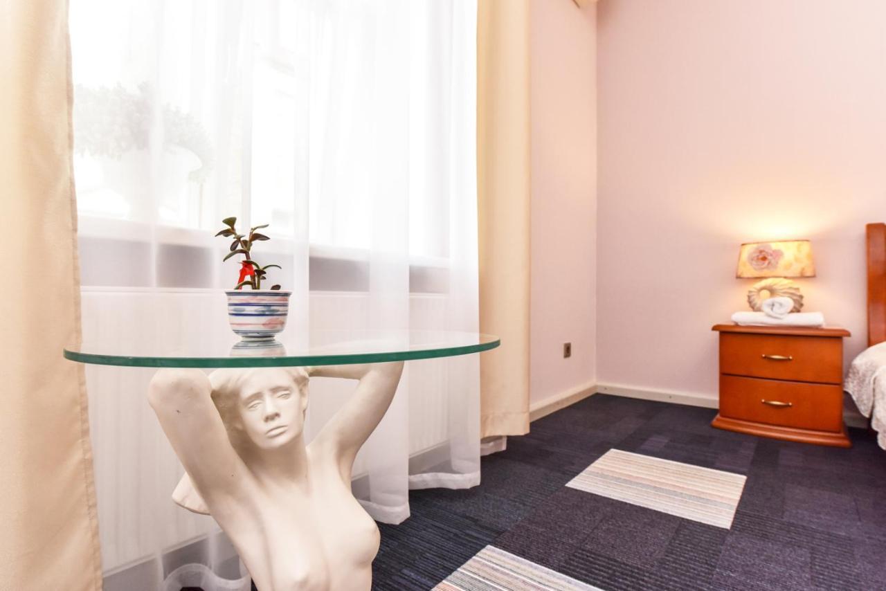 Hotel Jugend With Self Check-In リエパーヤ エクステリア 写真